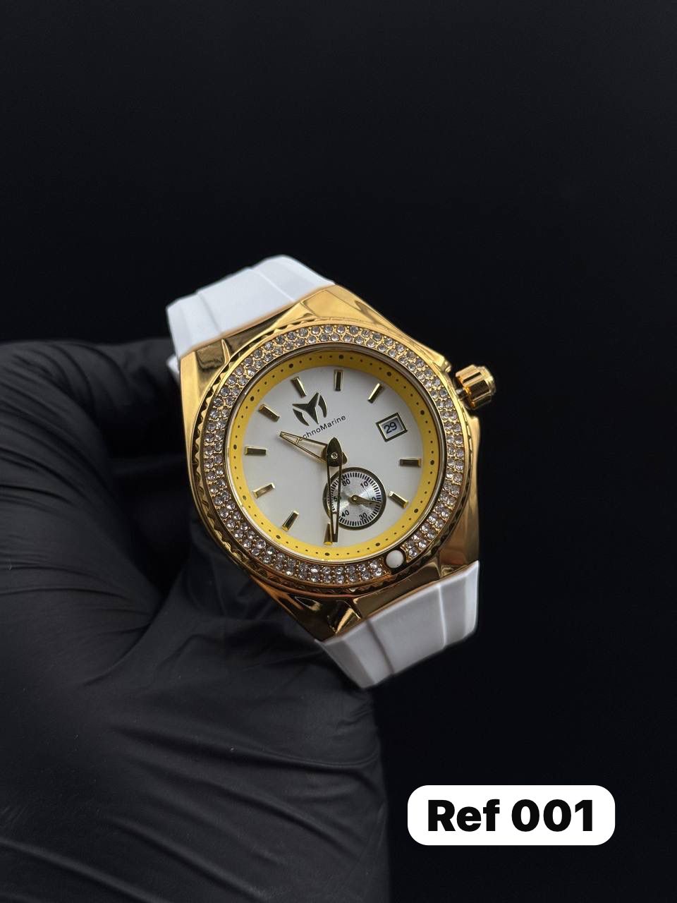 Gray helmet for bikers