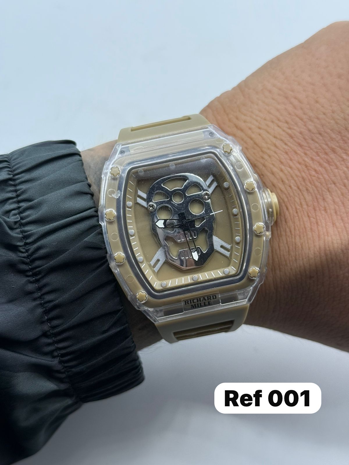 Gray helmet for bikers