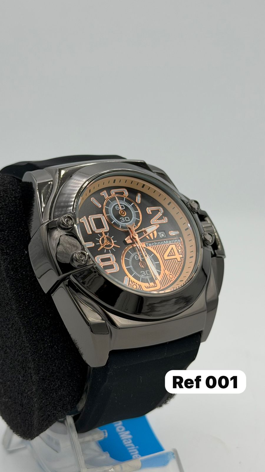 Gray helmet for bikers