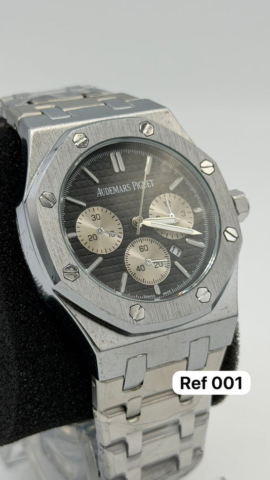 Gray helmet for bikers