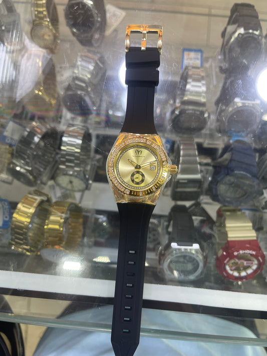 Techno Brillante Dorado Mini