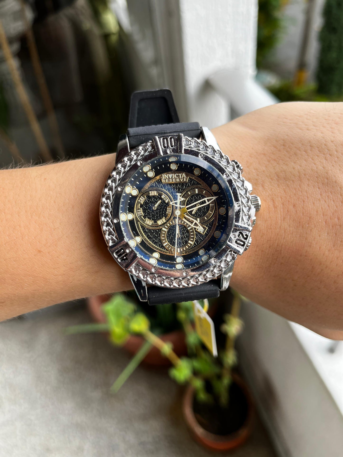 Reloj Invicta Reserve