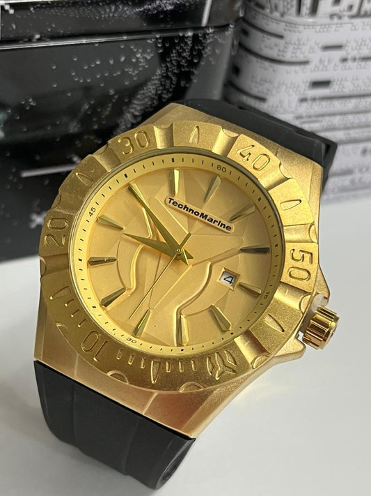 TechnoMarine Monogram Dorado