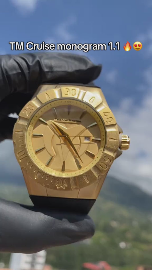 TechnoMarine Monogram Dorado